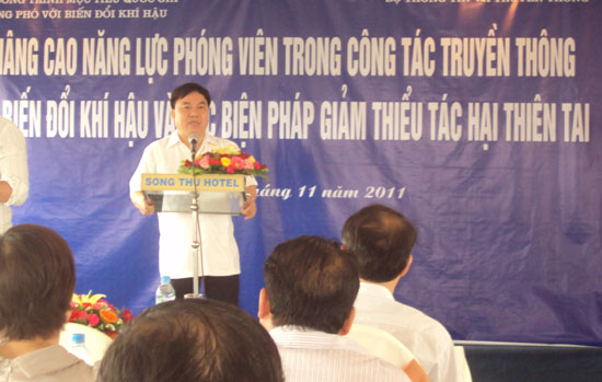 Chủ tịch UBND huyện DMC làm việc với lãnh đạo Công ty TNHH TM-DV Quang Việt