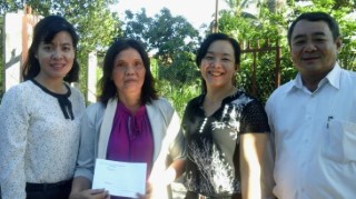 Huyện Dương Minh Châu: Thăm và tặng quà cho giáo viên tiêu biểu