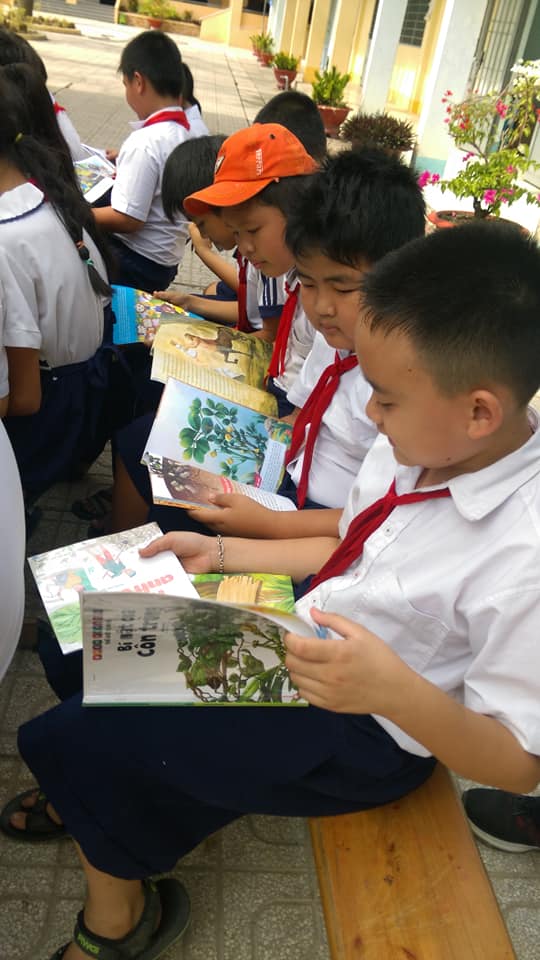 Huyện đoàn Dương Minh Châu đã phối hợp cùng Chi đoàn Thư viện tỉnh Tây Ninh tổ chức Chương trình Ngày hội đọc sách cho các em học sinh