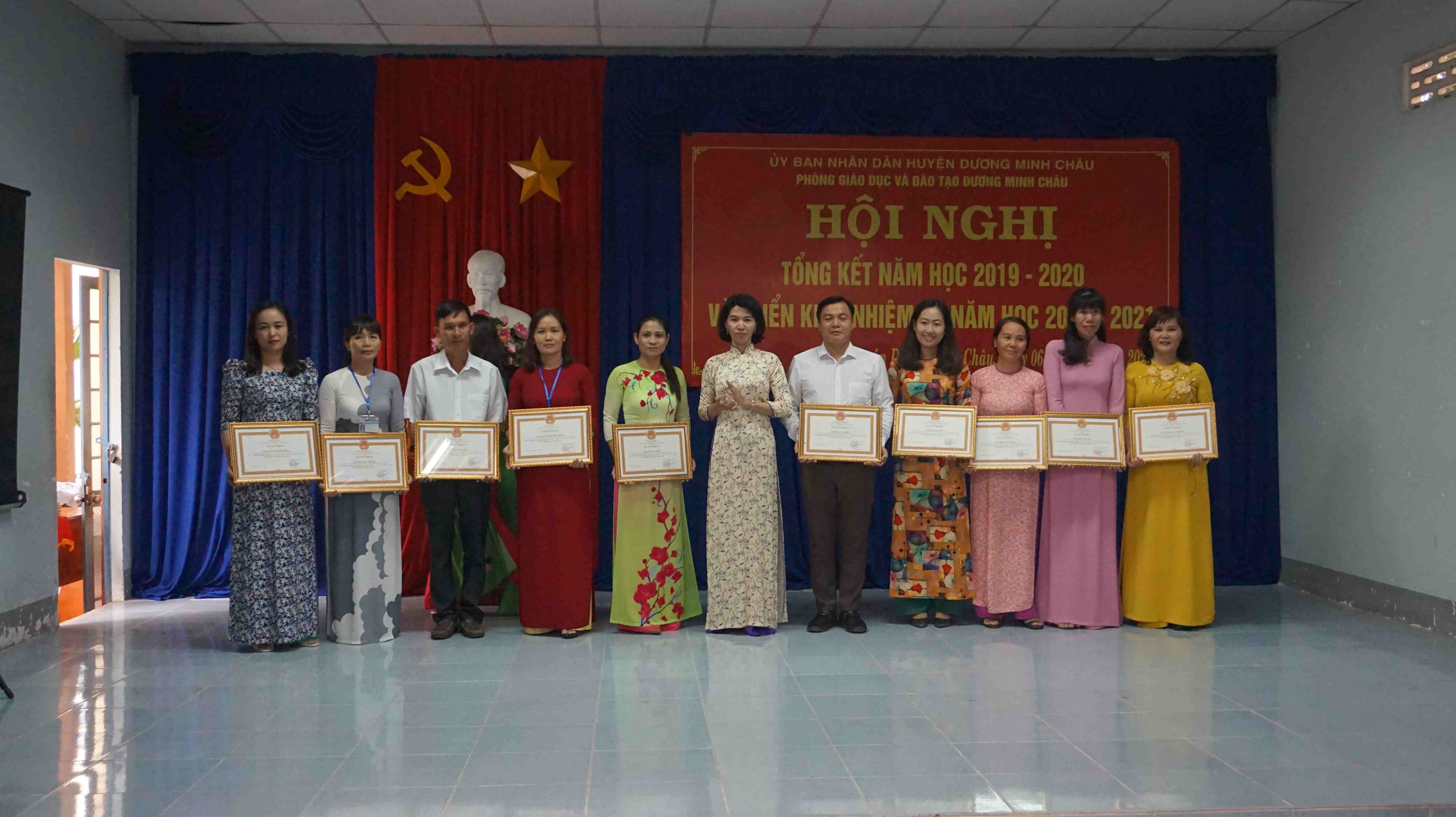 Phòng Giáo dục và Đào tạo huyện Dương Minh Châu Tổ chức hội nghị tổng kết năm học 2019 – 2020