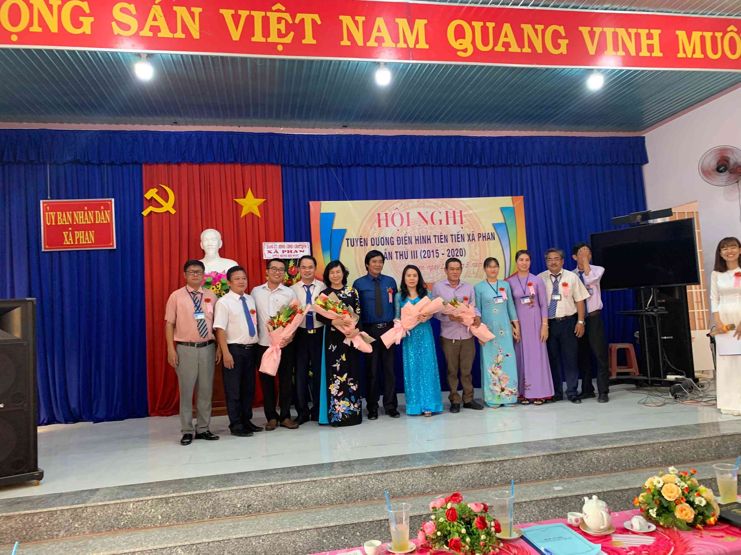 Huyện Dương Minh Châu hoàn thành Hội nghị Điển hình tiên tiến cấp cơ sở giai đoạn 2015-2020