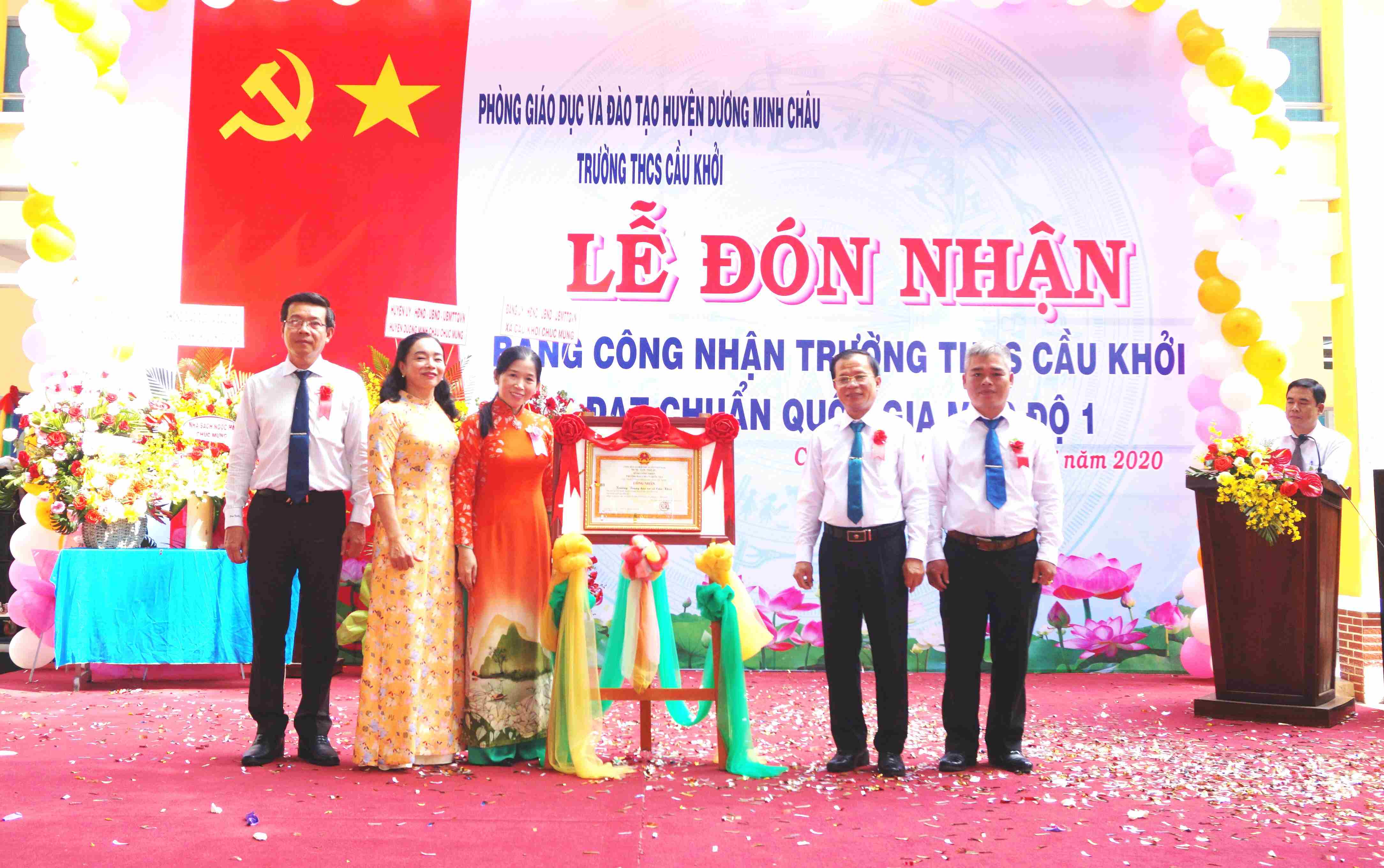 Huyện Dương Minh Châu: Tổ chức Lễ đón bằng công nhận trường THCS Cầu Khởi đạt chuẩn quốc gia mức độ I
