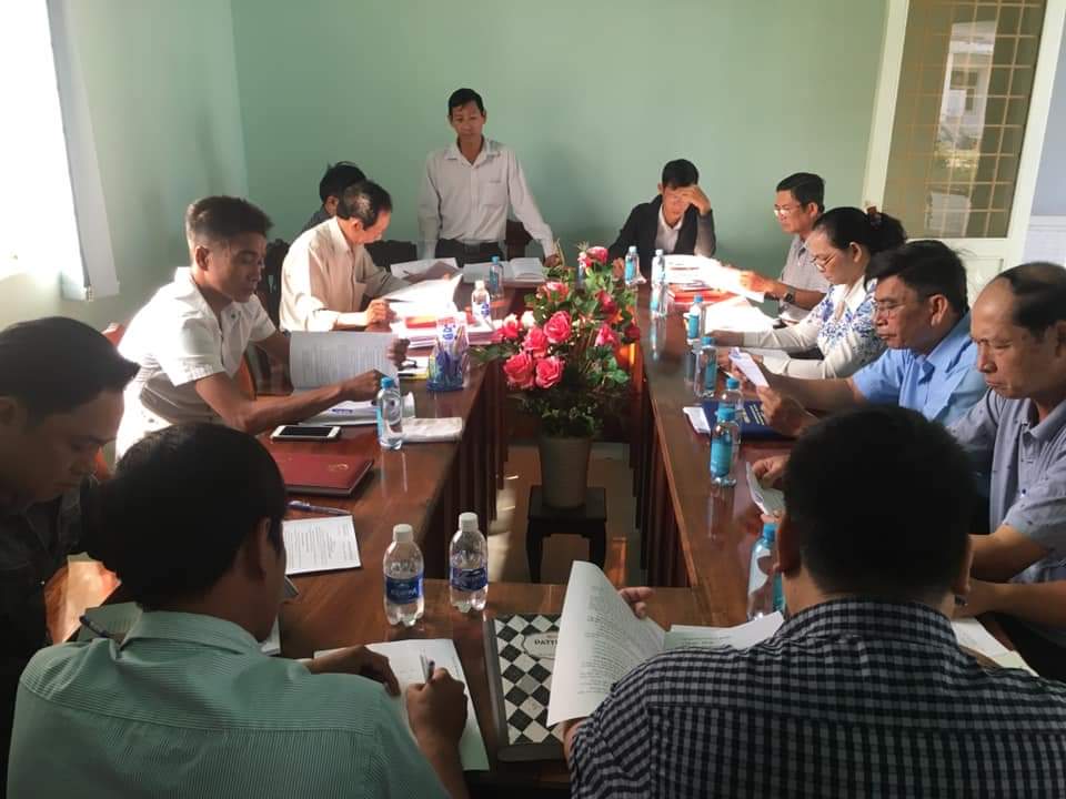 UBND xã Lộc Ninh tổ chức họp thông qua báo cáo kết quả thực hiện chương trình mục tiêu quốc gia xây dựng nông thôn mới năm 2020