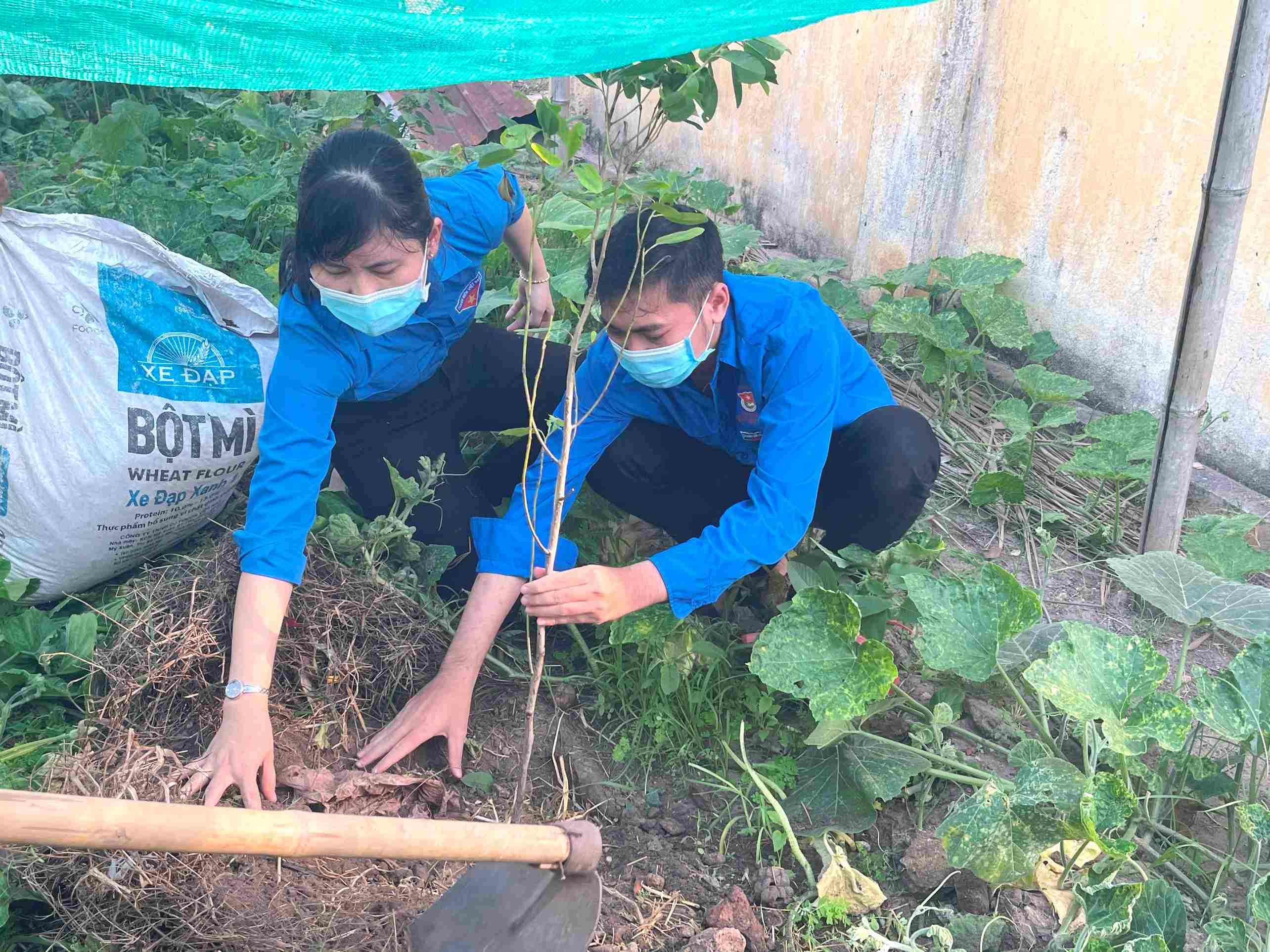 Huyện Dương Minh Châu: Ra quân hưởng ứng “Ngày thứ 7 tình nguyện”