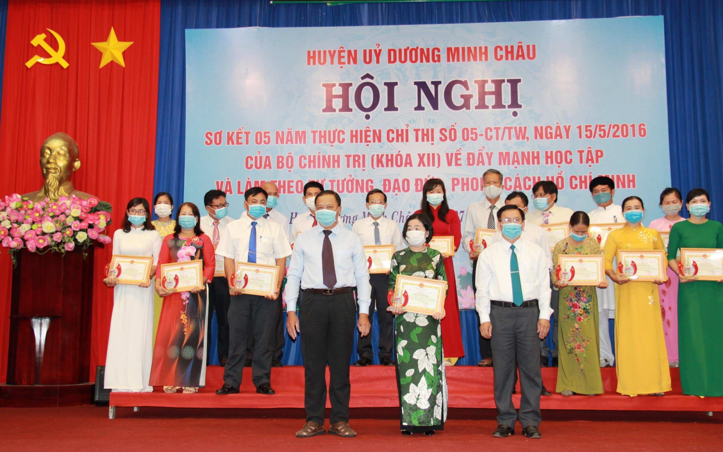 Huyện Dương Minh Châu:  Sơ kết 05 năm thực hiện Chỉ thị số 05 của Bộ Chính trị, khóa XII