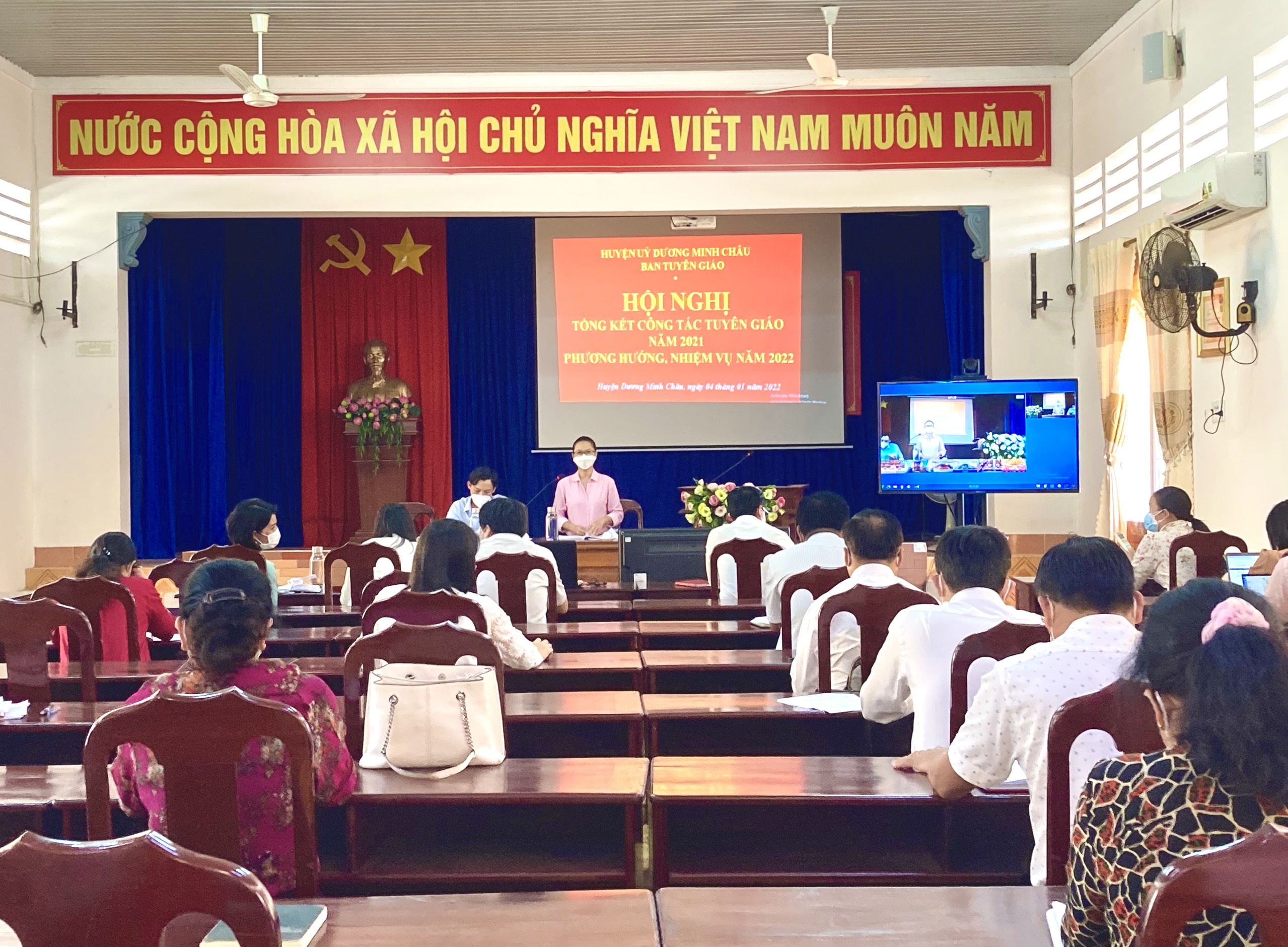 Ban Tuyên giáo Huyện uỷ Dương Minh Châu:  Chú trọng công tác tuyên truyền về phòng chống dịch Covid-19
