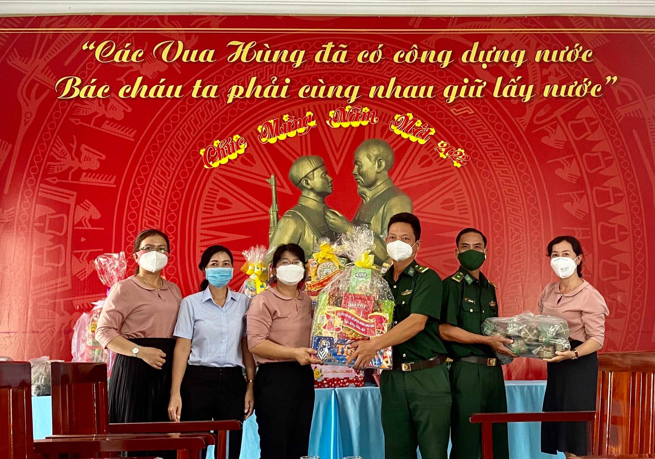 Huyện Dương Minh Châu: Thăm, tặng quà chúc tết các xã Biên giới và Đồn Biên phòng
