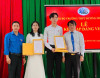 Chi bộ Trường THPT Dương Minh Châu kết nạp hai đảng viên là học sinh xuất sắc 03 năm liền