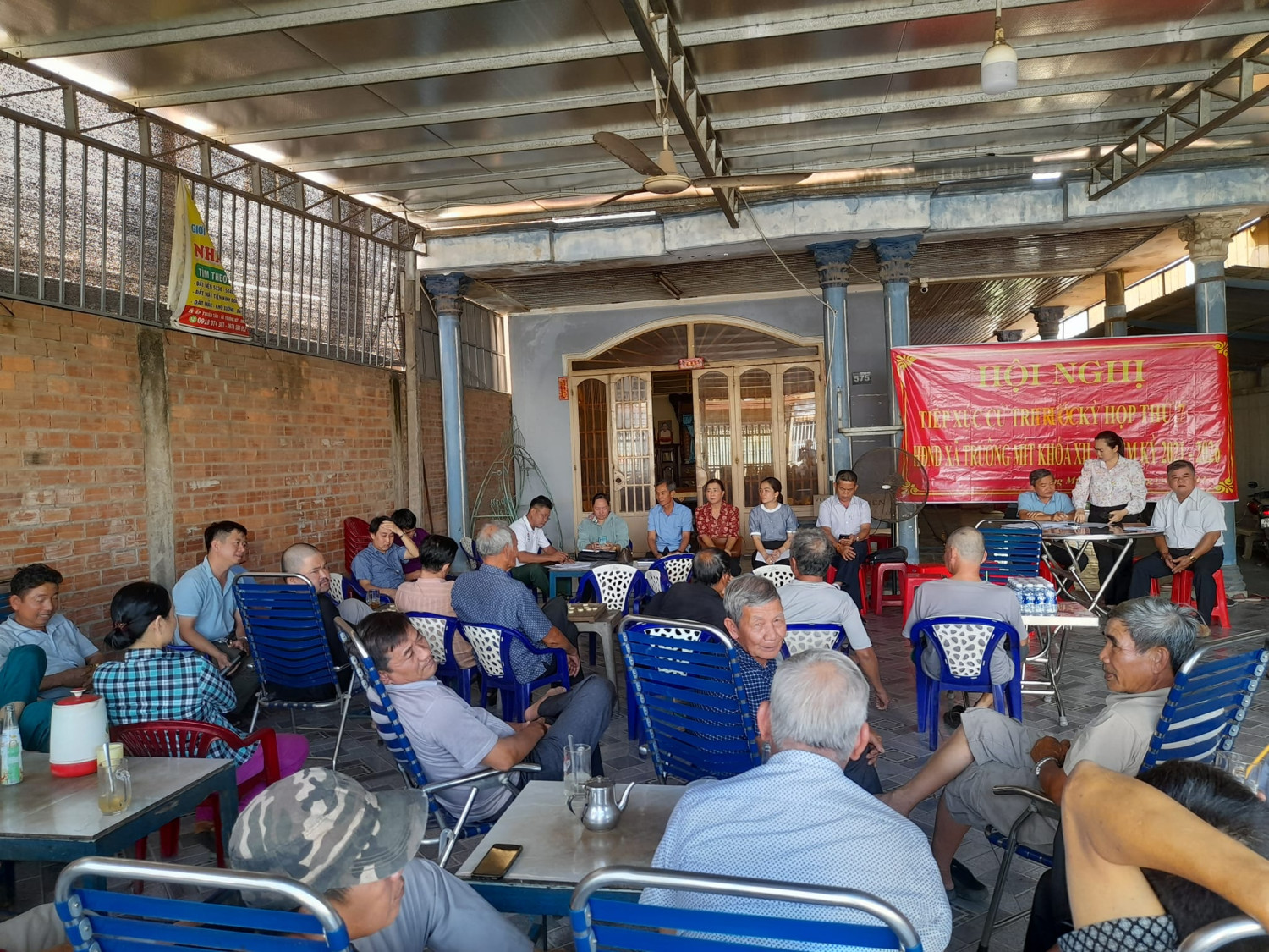 Thường trực HĐND - UBND - UBMTTQVN xã Truông Mít phối hợp tổ chức tiếp xúc cử tri trước kỳ họp thứ 7